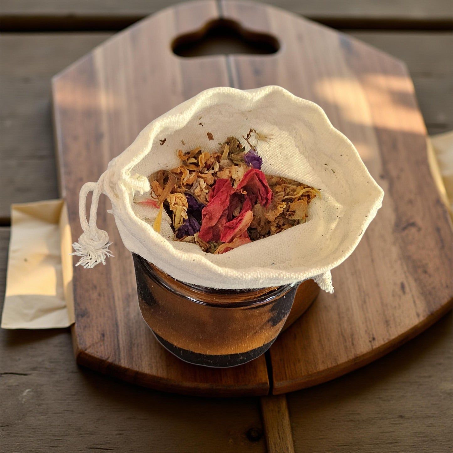 ROLLZ CAT ( Herbal Rolling Treat & Hydrosol Spray for Cats)  Herb Mix 100ml jar & 50ml Hydrosol Spray