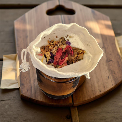 ROLLZ CAT ( Herbal Rolling Treat & Hydrosol Spray for Cats)  Herb Mix 100ml jar & 50ml Hydrosol Spray